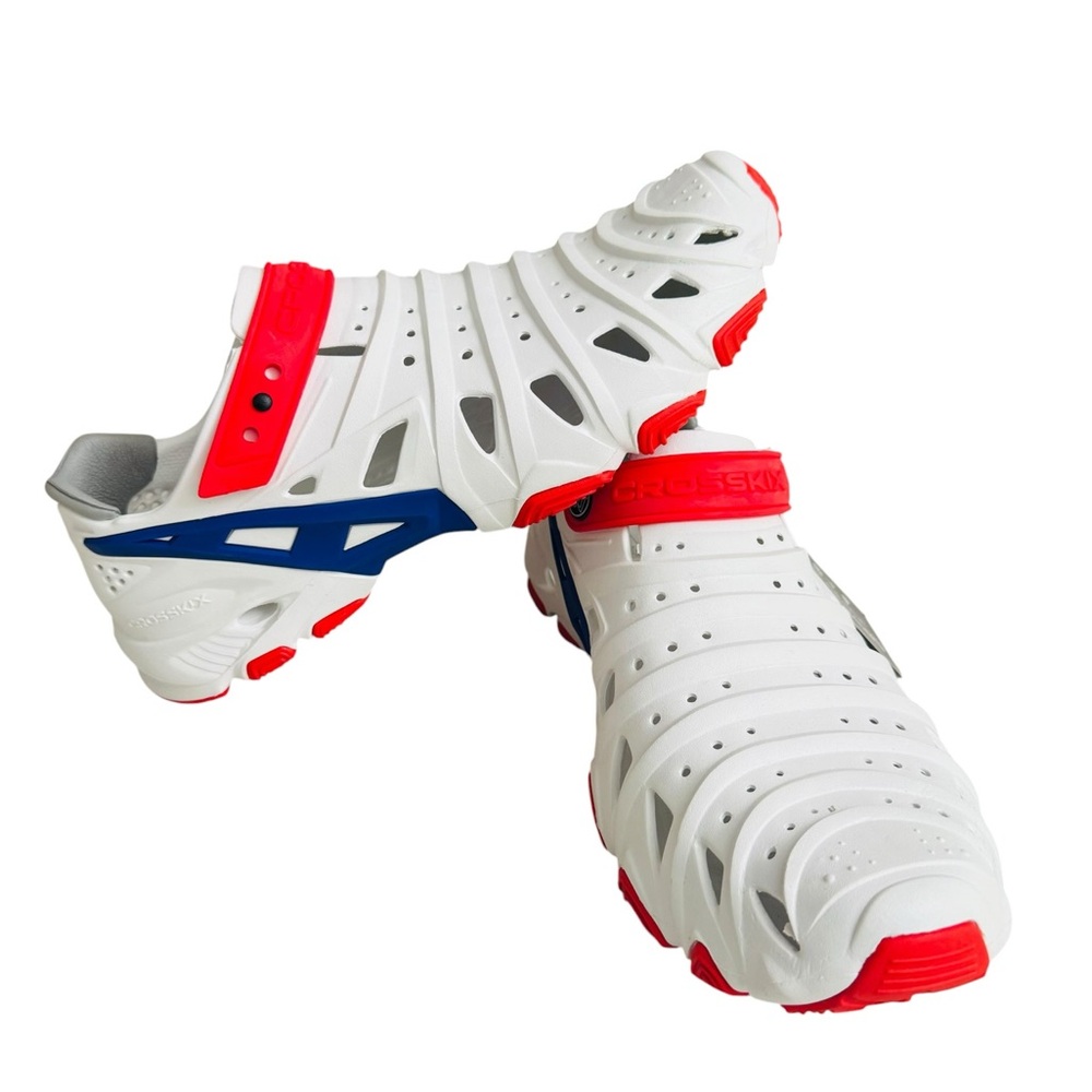 NWT Crosskix Recovery Clogs White Red Blue Slip On Water Shoes Size 12